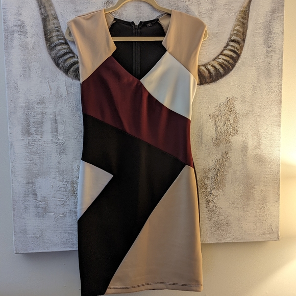 Guess Women's MED Dress - Picture 4 of 4